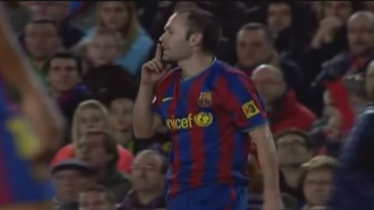 MessiHorm0nado's tweet photo. Claro @jotajordi13 como tú lo dices, los jugadores del Barcelona jamás mandan a callar. ¿Cuándo se ha visto eso? ¡JAMÁS! https://t.co/KSXUzCtMrG