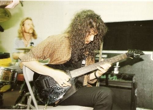 luxaeternna's tweet photo. i lov u kirk #kirkhammett #Metallica #Metal #Trashmetal ♡♡♡♡ https://t.co/Pazd4JSZHQ