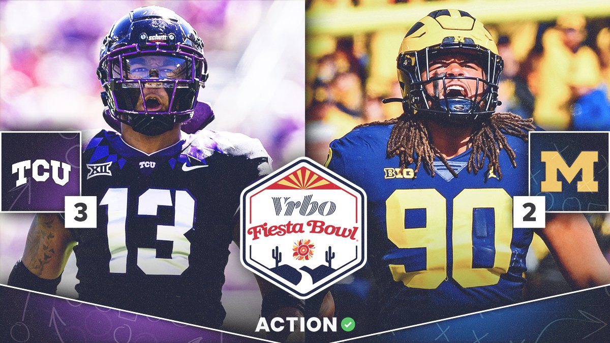 DD0456's tweet photo. #TCUFootball
Off to a 14-0 lead vs Michigan 
Pick-6 
Max Duggen rushing TD https://t.co/UxEoyqePHm