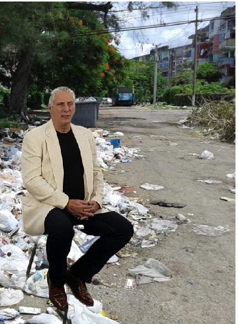 #PuestoADedo se debería haber tirado la foto en #Alamar, que es la única porquería que han construido después del Golpe de Estado del 59. 😏
#CubaEstadoFallido
#MejorSinComunismo
#MejorSinDictadura