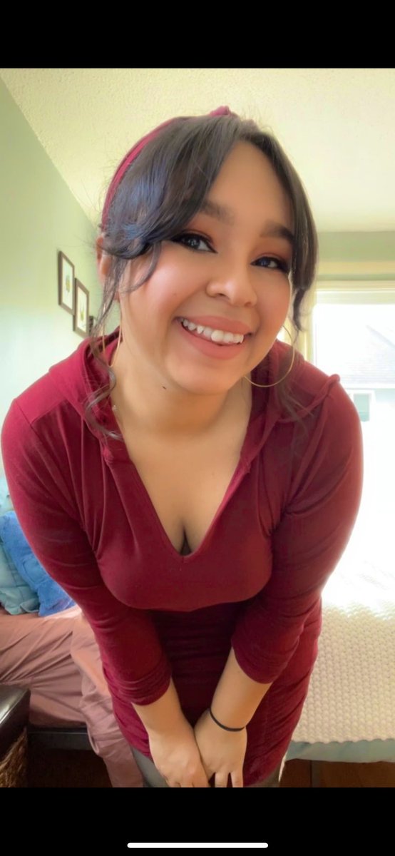 KTend0's tweet image. Hooded dresses are fun