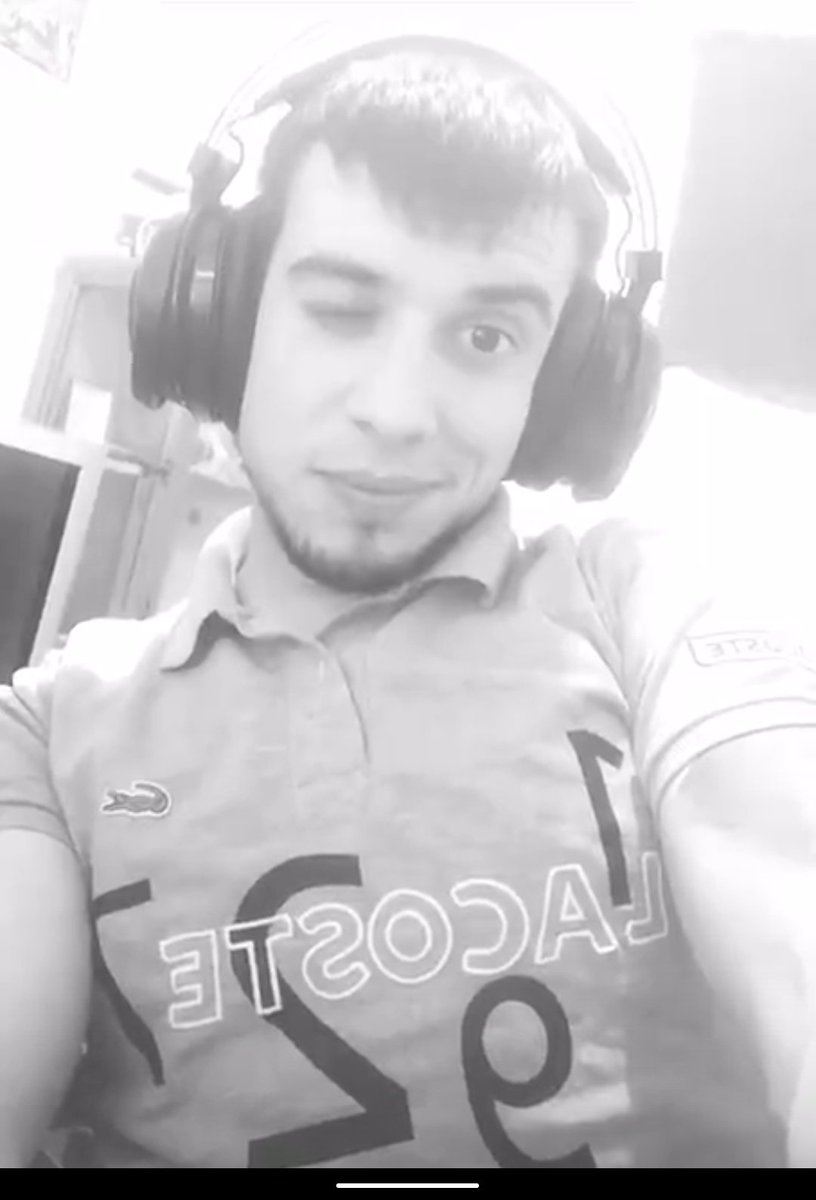 NexxuzHD's tweet photo. Feliz año nuevo amigos 🥰 https://t.co/I50sSBtA8W