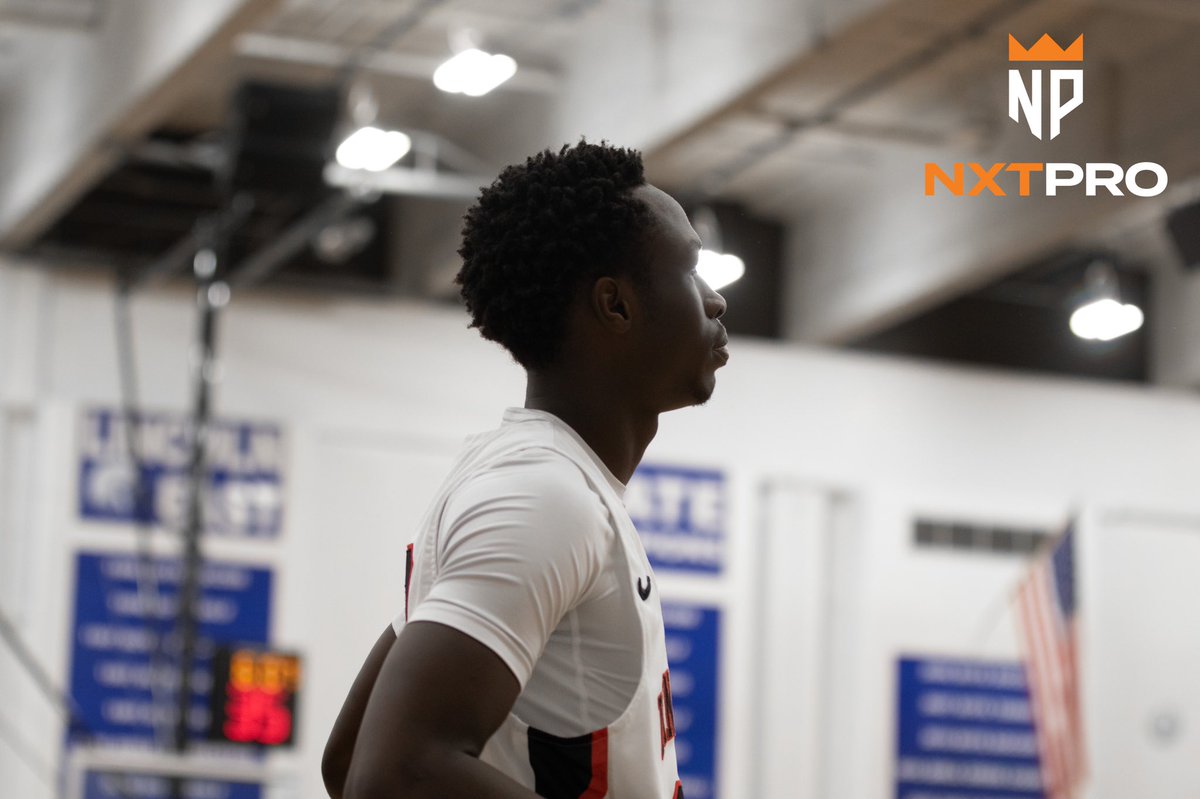 🚨FINAL SCORE🚨

@LinksBasketball: 58
<a href="/LSEBBasketball/">LSE Boys Basketball</a>: 55

The Links are the HAC Champions after a 5-18 season last year. No transfers, no new coaches, same roster. Just a bunch of kids who bought into their system and coach to come out on top. Do they have your props?

#NXTPRO