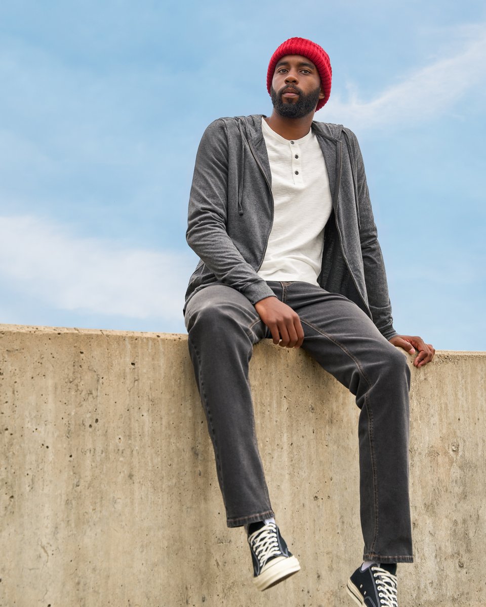 american_tall's tweet photo. Forget blazers and dress pants, this NYE we're keeping it cool and casual
Model Height: 6'4"
Top: MT
Bottom: 34x36
.
.
.
#americantall #wethetall #teamtall #tallpeople #tallclothes #tallmen #tallguy #menswear #mensstyle #outfitidea #styleinsp https://t.co/7WWxc0bXGJ