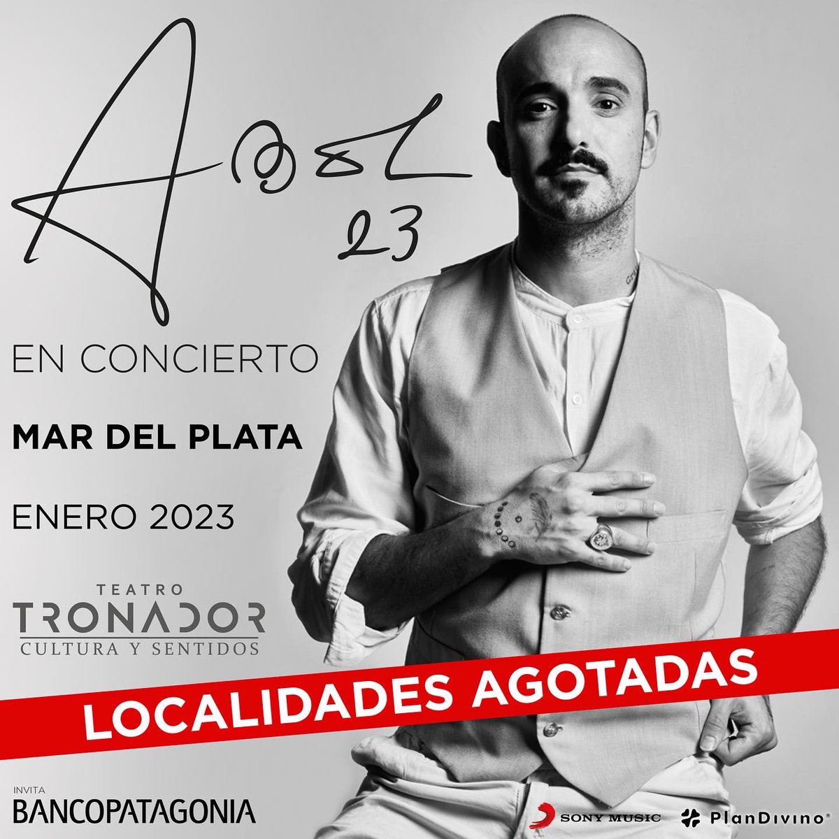 AbelPintos's tweet photo. WEEEEEE. Arrancamos con toda el 2023 en Mar del plata: 12 funciones LOCALIDADES AGOTADAS en el @TeatroTronador 

GRACIAS. Los amo ♥️. Nos vemos en la música. https://t.co/kzNwPcgLAL