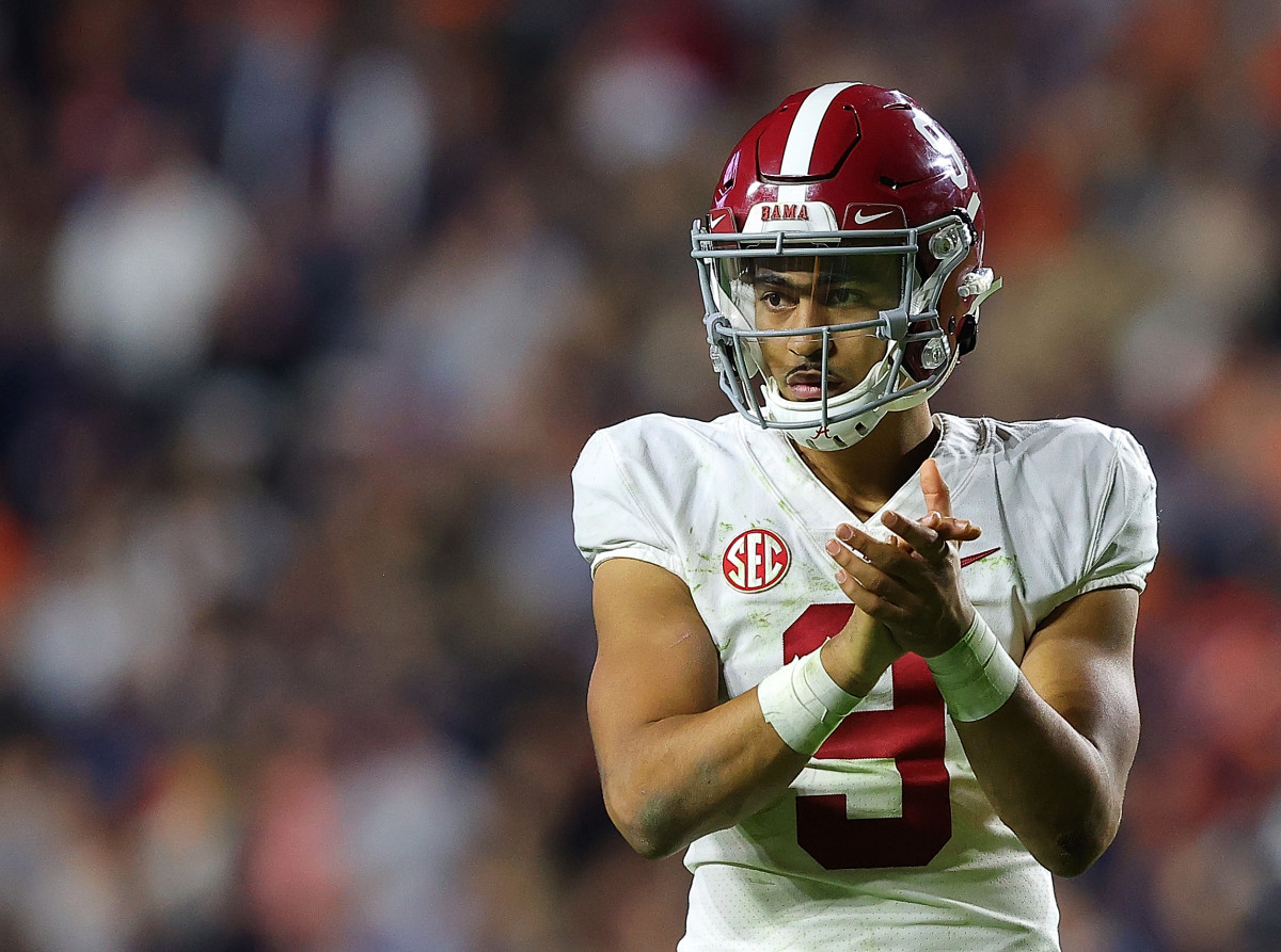 BamaPride4Ever's tweet photo. Bryce Young's #Alabama Career:

🐘 8,356 Passing Yards
🐘 153 Rushing Yards
🐘 87 Total TDs
🐘 12 INT

An unbelievable collegiate career for #BY9 🐐 👏 #Heisman @HeismanTrophy

🐘🅰️🏈🌊 #WeLiveIt #RollTide @_bryce_young #BryceYoungStats https://t.co/6jB8PXO3qo