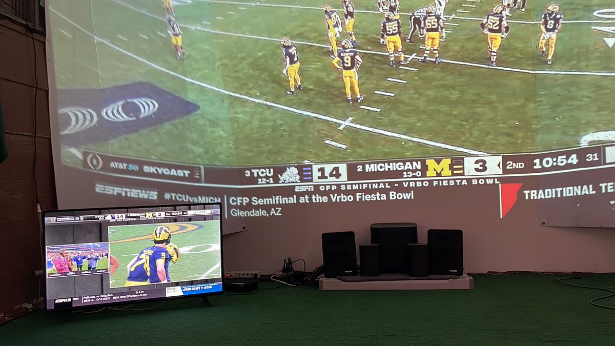 CoachBradyThrower tweet media