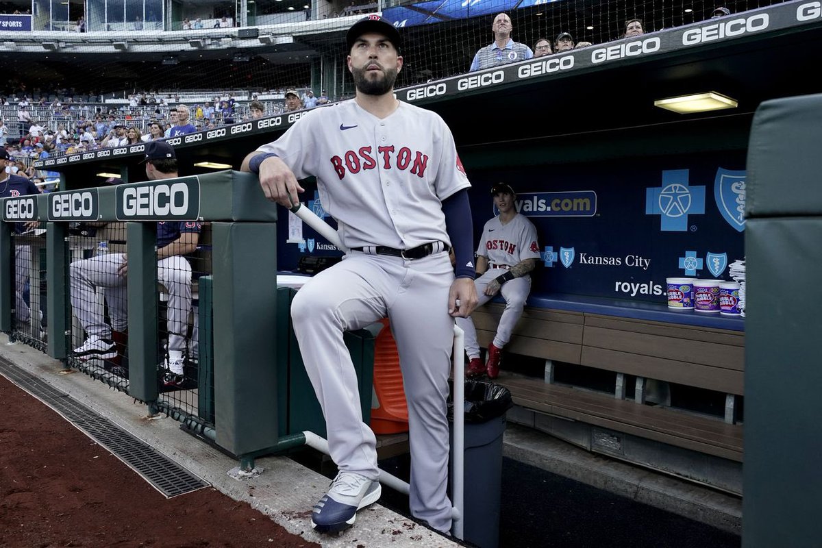 Eric Hosmer rejects Yankees offer:

“I got too much Boston in me to go there,” Hosmer told WEEI Saturday evening. “This city was good to me while I was with the Red Sox, and to put on the pinstripes feels dirty. I told them no.”