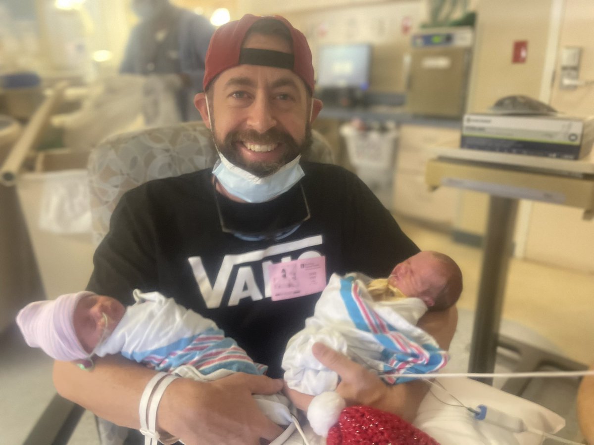 Ceking2081's tweet photo. After 5 days not seeing them, I got to hold my boys today. 🥰 #twins #HappyNewYear https://t.co/oiIwyG1oC5