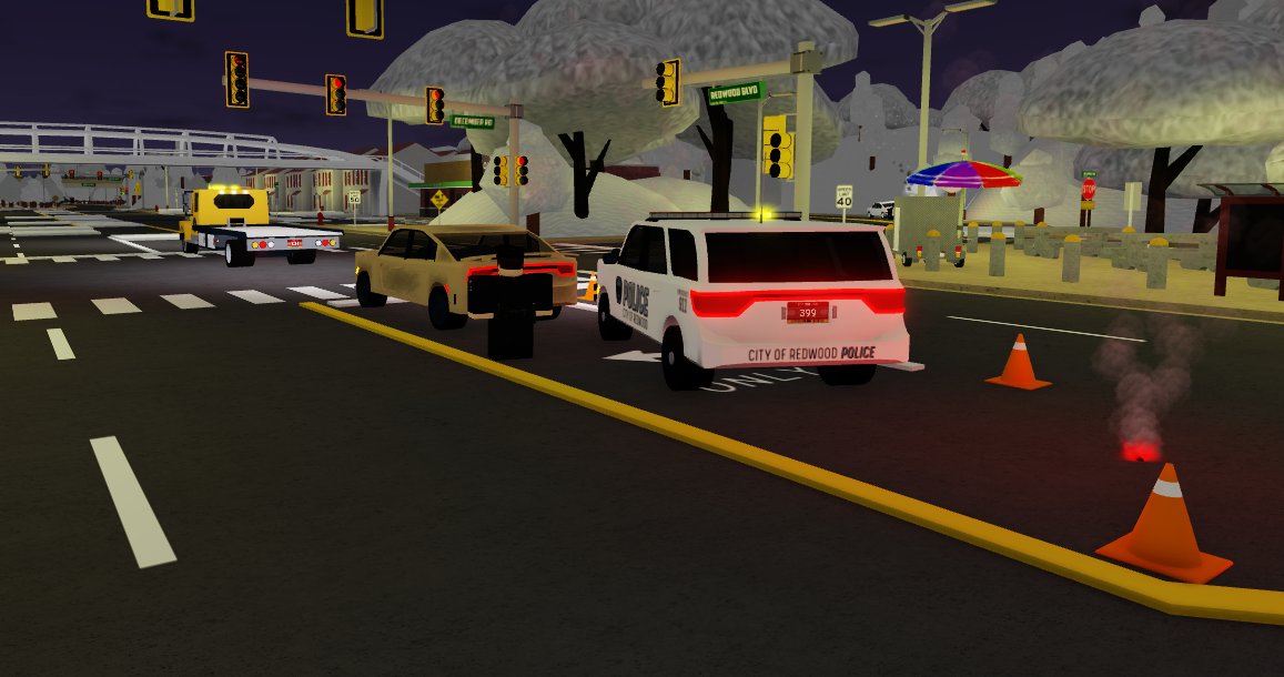 RedwoodPDFS's tweet photo. Happy New Years from the Redwood Police Department. 2022 brought lots of up and downs, and we hope everyone stays safe during this festive weekend. 

The Redwood Police Department remains committed to protecting our citizens.

@FedoraMasterB98 @cityof_redwood https://t.co/oQxFUswdcq