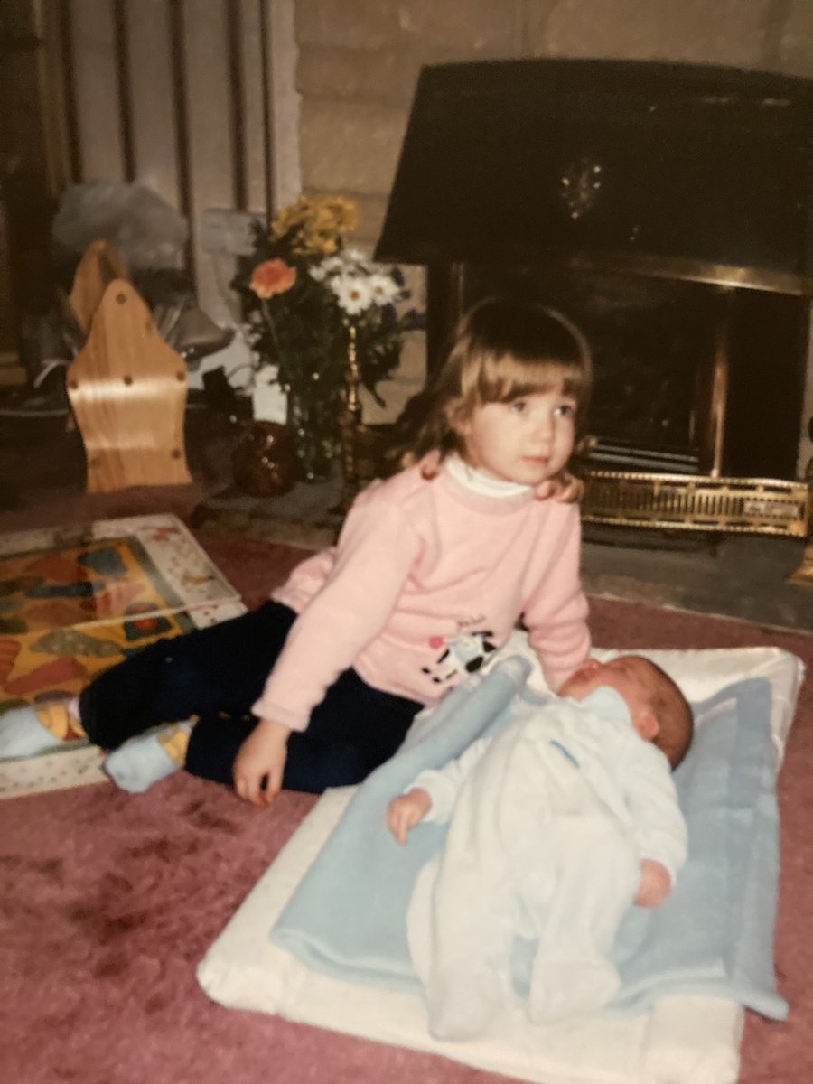 RebeccaRose38's tweet photo. Oh how they’ve grown xx have a wonderful 2023 @septembre3 @Batsy_3080 you have been a pleasure to see grow. Thank you for sharing so much more with me than I could have ever imagined at the start of this journey xx I love you both very much 😘🥰 https://t.co/6g8IrEgYDq