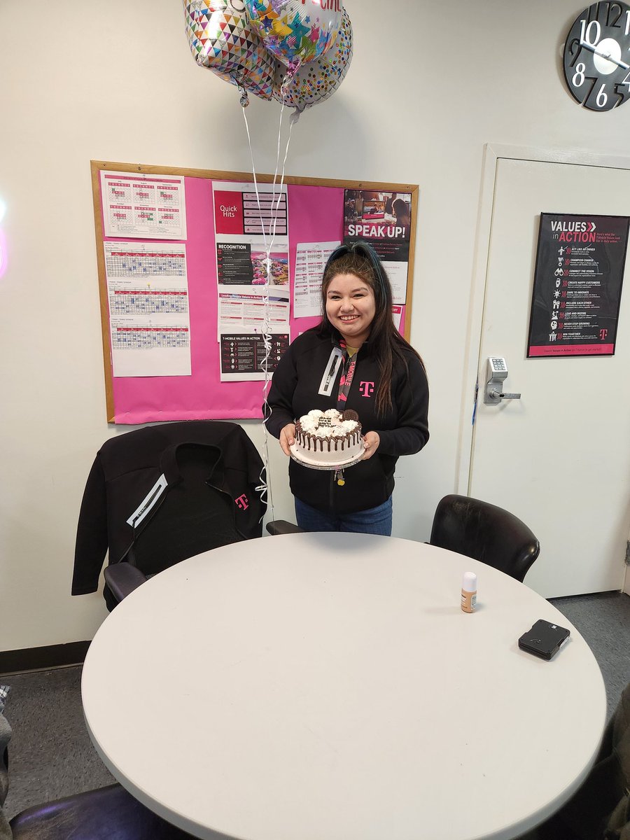 Incredible talent making her way to Winchester! Woodstocks not gonna be the same without you! <a href="/dinardo_matt/">Matt DiNardo</a>  get ready for an all star!