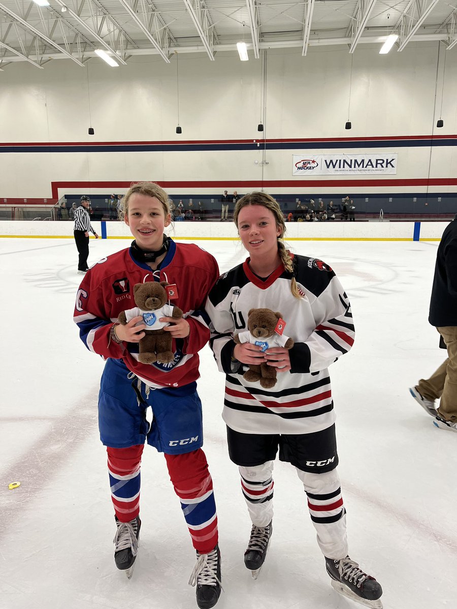 YouthHockeyHub's tweet photo. Danglefest 2022
15A

Bloomington > Rochester (4-2)

POTG
Bloomington: Allegra Kuhn with two great assists to help her team secure the win.
Rochester: Madrid Satterstrom with an amazing game and an assist
#Danglefest22 https://t.co/goZzpHi3X2