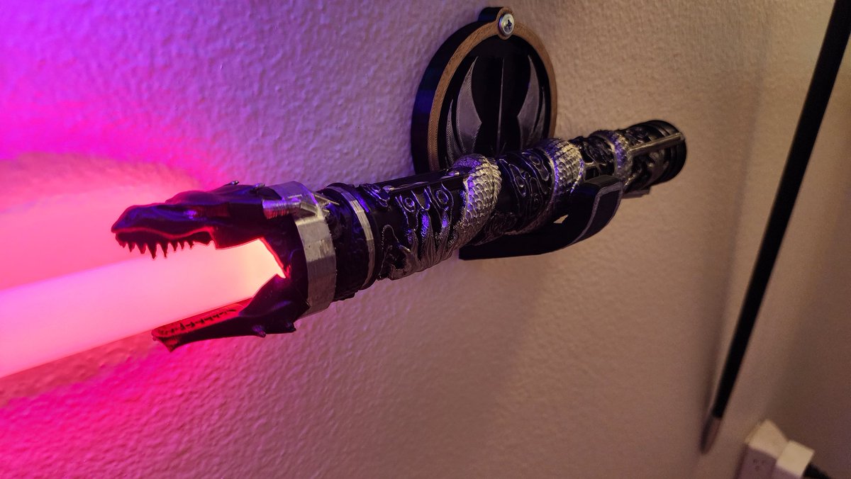 Shanti on Twitter "RT Dominic__Noble Hello, I'm a massive nerd who