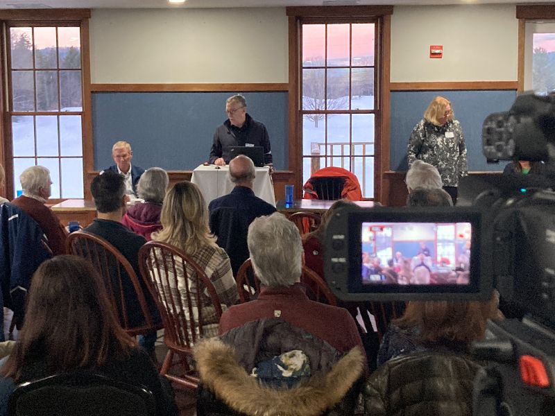 OkemoValleyTV's tweet photo. Ring in the new year by keeping connected through all new local programming...#communitytv #communitymedia #localmedia #publicmedia #Vermont #nonprofit #independentmedia - https://t.co/cAf8lxTsS7 https://t.co/OR0WIRsHuR