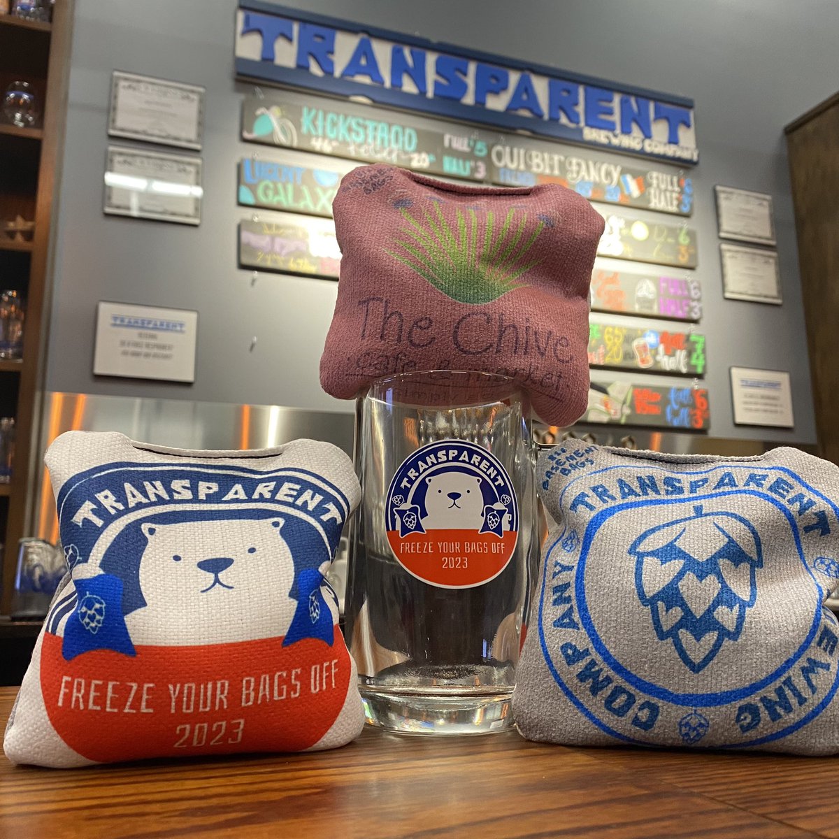 TransparentBrew's tweet image. Cornhole &amp;amp; cold weather? Ya, we dig it. Freeze Your Bags Off cornhole tournament is just 2 weeks away. $40 per team. Competitive &amp;amp; Rec. Teams get a fancy mug &amp;amp; winners score sweet custom cornhole bags!  Get your team together &amp;amp; sign up!                    #transparentbrewing