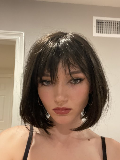 I&rsquo;m going out as Zoe tonight https://t.co/v35oSHObH0