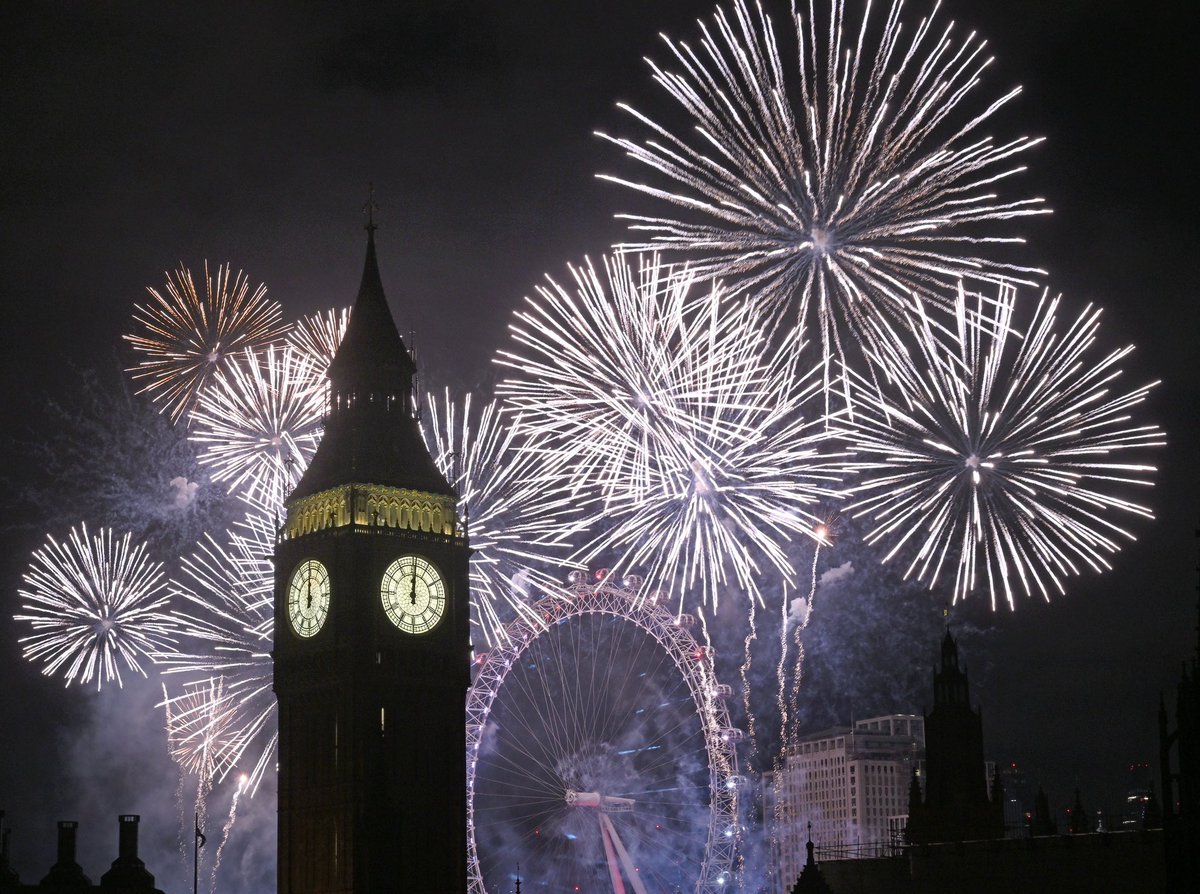 More #londonfireworks