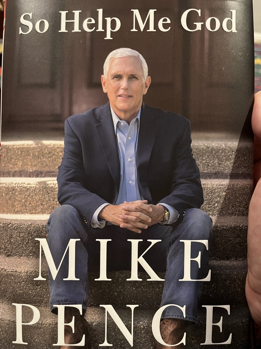 bigredwavenow's tweet photo. Guess what @Mike_Pence doesn’t call #MikeFlynn General and neither does Q? #IfYouKnowYouKnow #Hohoho #SantaThug #HappyNewYear #SoHelpMeGod #PresidentT @realDonaldTrump @DanScavino @DonaldJTrumpJr @EricTrump @realLizUSA #SC https://t.co/xvoKxjlyCa