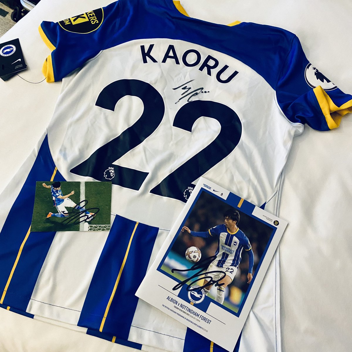atm_jp's tweet photo. ホームゲームなのにMITOMAの”M”が売り切れちゃって仕方無くKAORUにした🥹得点シーンもあったし良い試合を生で観れて感動😌

#三笘薫 https://t.co/JrksnVtn28