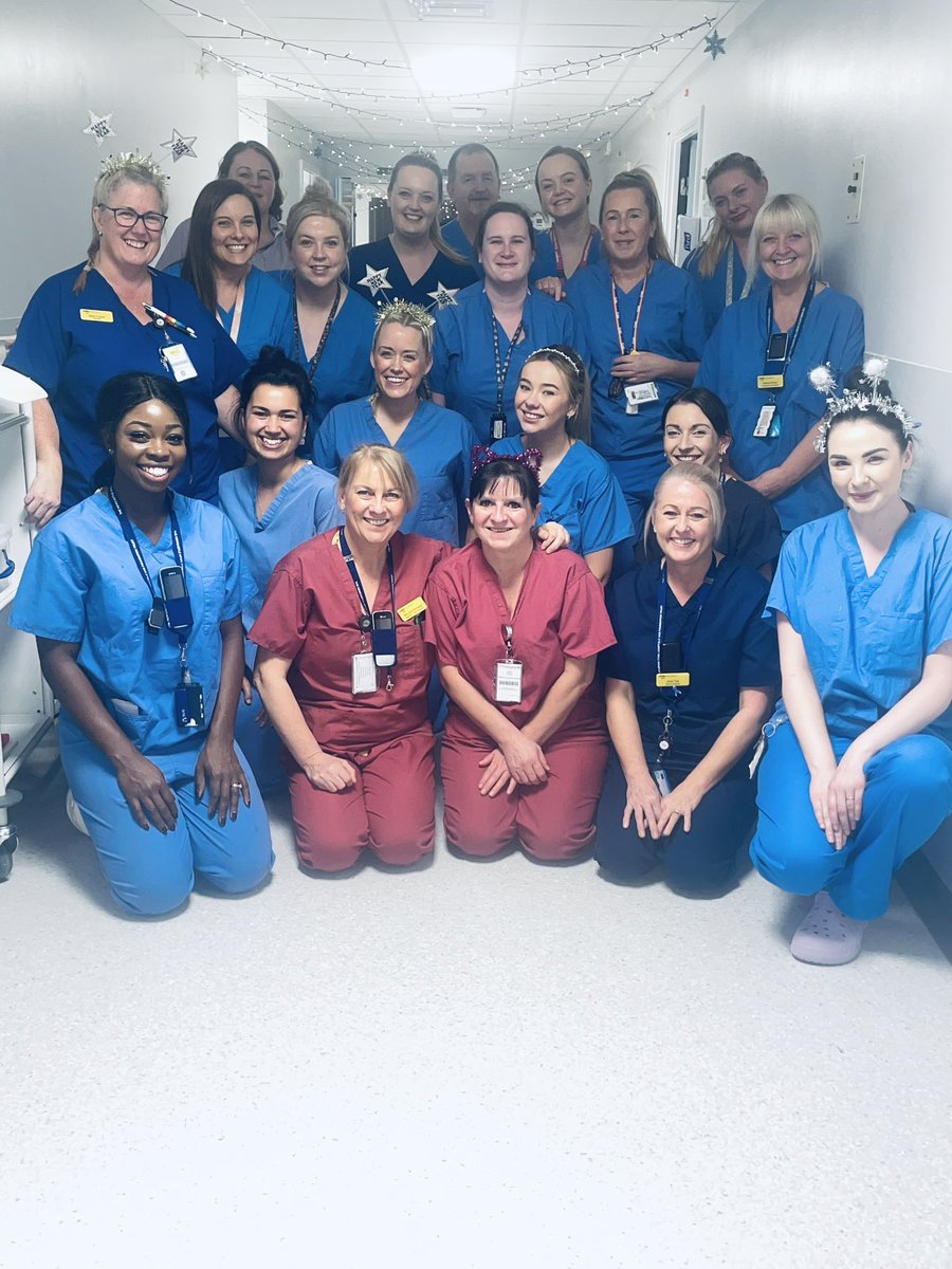 misspiggyjm's tweet photo. Happy new year from the RVI delivery suite #teamrvi https://t.co/1l3xuboSh6