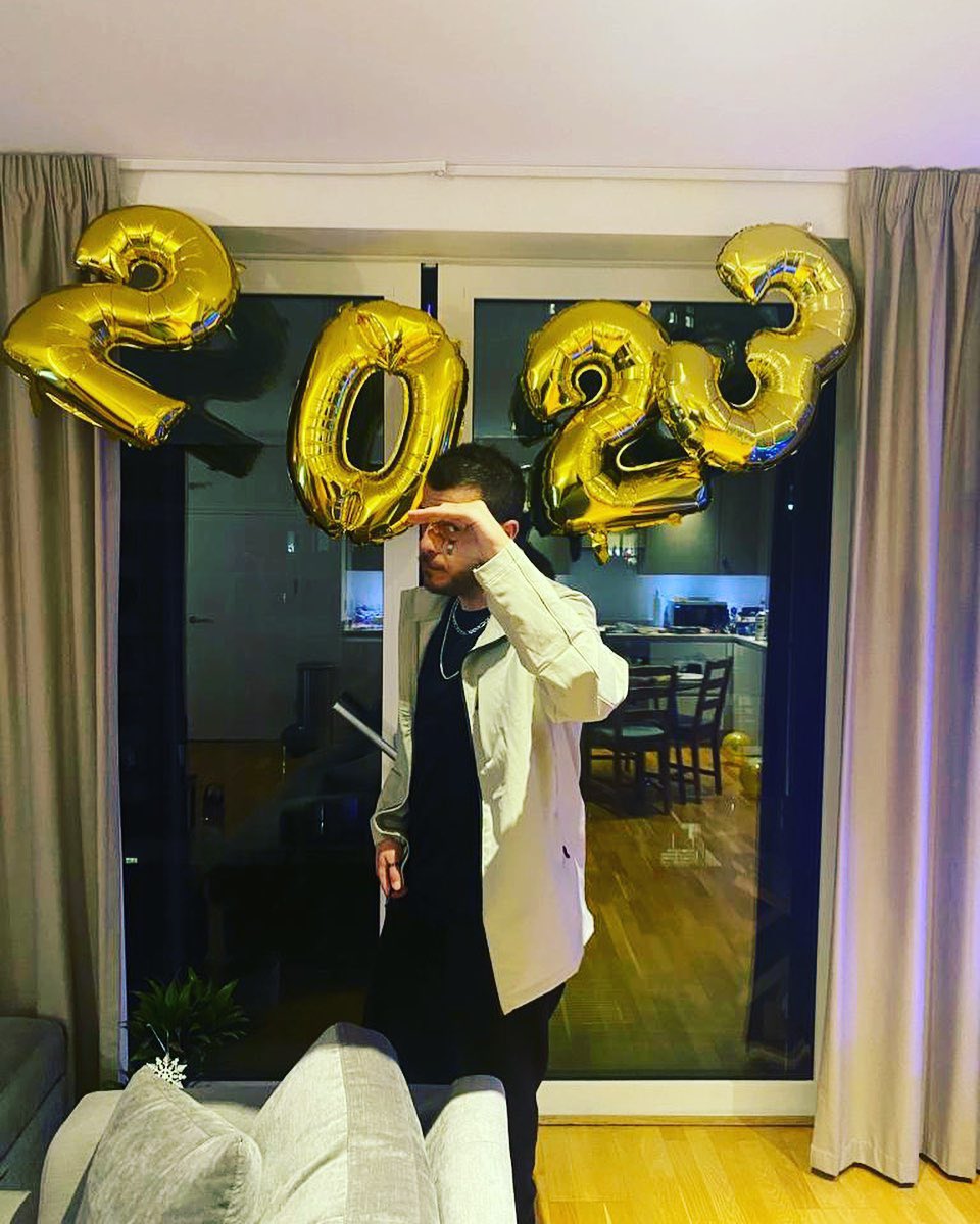 ElFar3i's tweet photo. Happy New Year 🐺
#HappyNewYear2023 #elfar3i #الفرعي https://t.co/wJGv9gZOYf