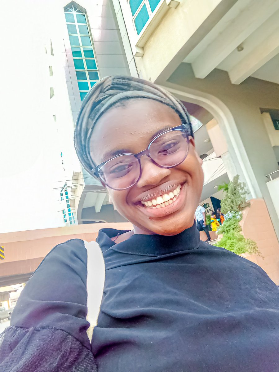 MOJOLA_P_E's tweet photo. Hhhhhaaaappppyyyy nnnnneeeewwww yeeeaaaarrrrr 💃💃💃💃
#DLConversations 
#dlbcwatchnightservice https://t.co/otOmIJPeYn
