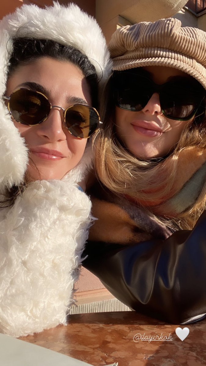 _cool_girll's tweet photo. Çok güzel görünüyorsunuz 😻😻😻 #ilayerkök #sitareakbas https://t.co/Ek5epBMQYe