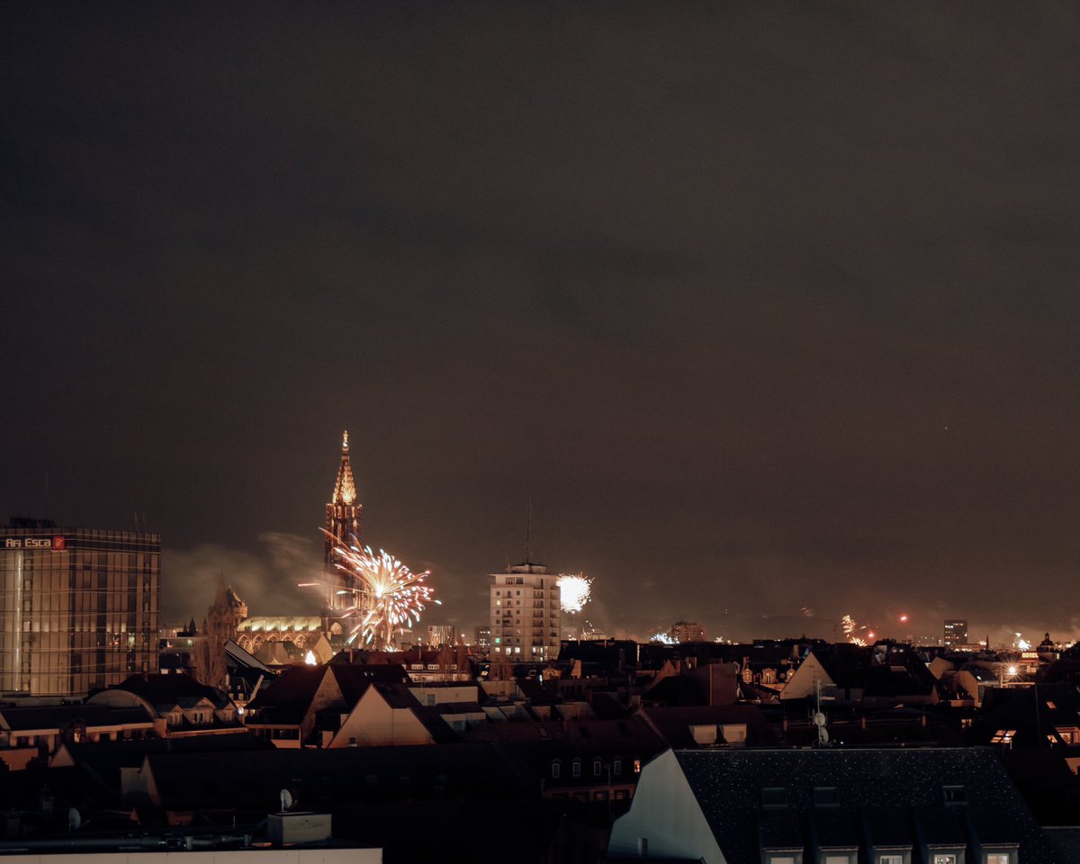 jonasardon_'s tweet photo. Bonne année 🎆🎊 @Stras_Tourisme @strasbourg @F3Alsace @lalsace @toutelalsace @Alsace https://t.co/HX5tz9kRkp