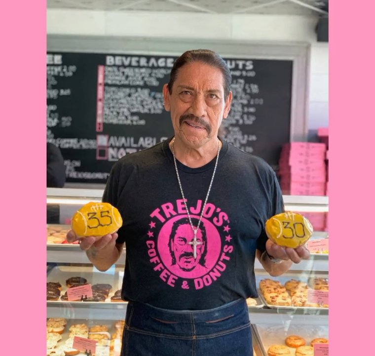 nutcracker2099's tweet photo. @officialDannyT 🤟🏼✌🏼 https://t.co/Ao6BWYWkl8