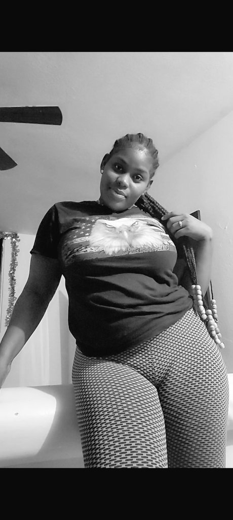 AyieMudley's tweet photo. Happy new year 😁😁 https://t.co/nSFfux0uEH