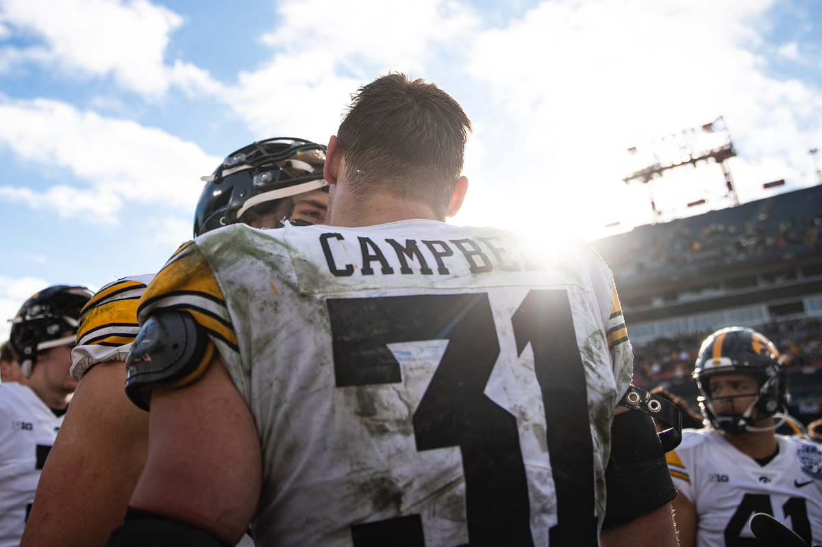 The sun shines down on Iowa linebacker Jack Campbell after the Hawkeyes defeated the Wildcats, 21-0, in the 2022 TransPerfect Music City Bowl at Nissan Stadium in Nashville. 📸 for @thedailyiowan