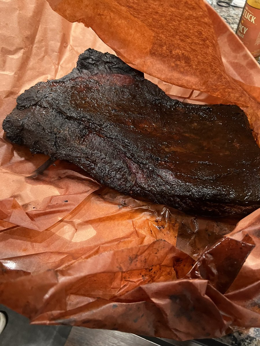 sloan_coach's tweet photo. 12 lb brisket smoked for 11 1/2 hours at 225-250 here at #TheHideaway for New Years Eve. https://t.co/thRQbkRkrd