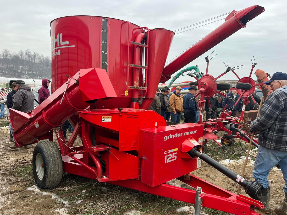 Greg Peterson on Twitter "Gehl 125 sold for 26,000 today on