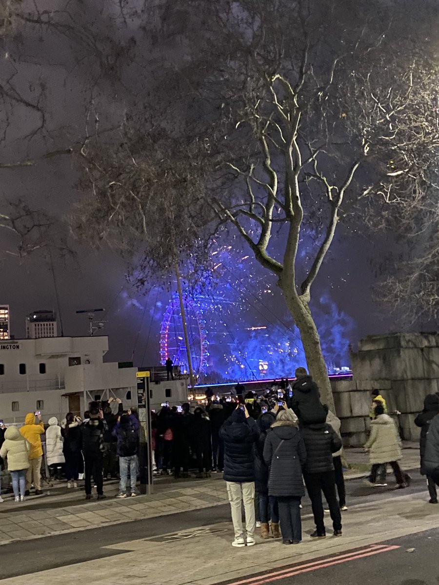 JFSimonson's tweet image. Happy New Year from London!