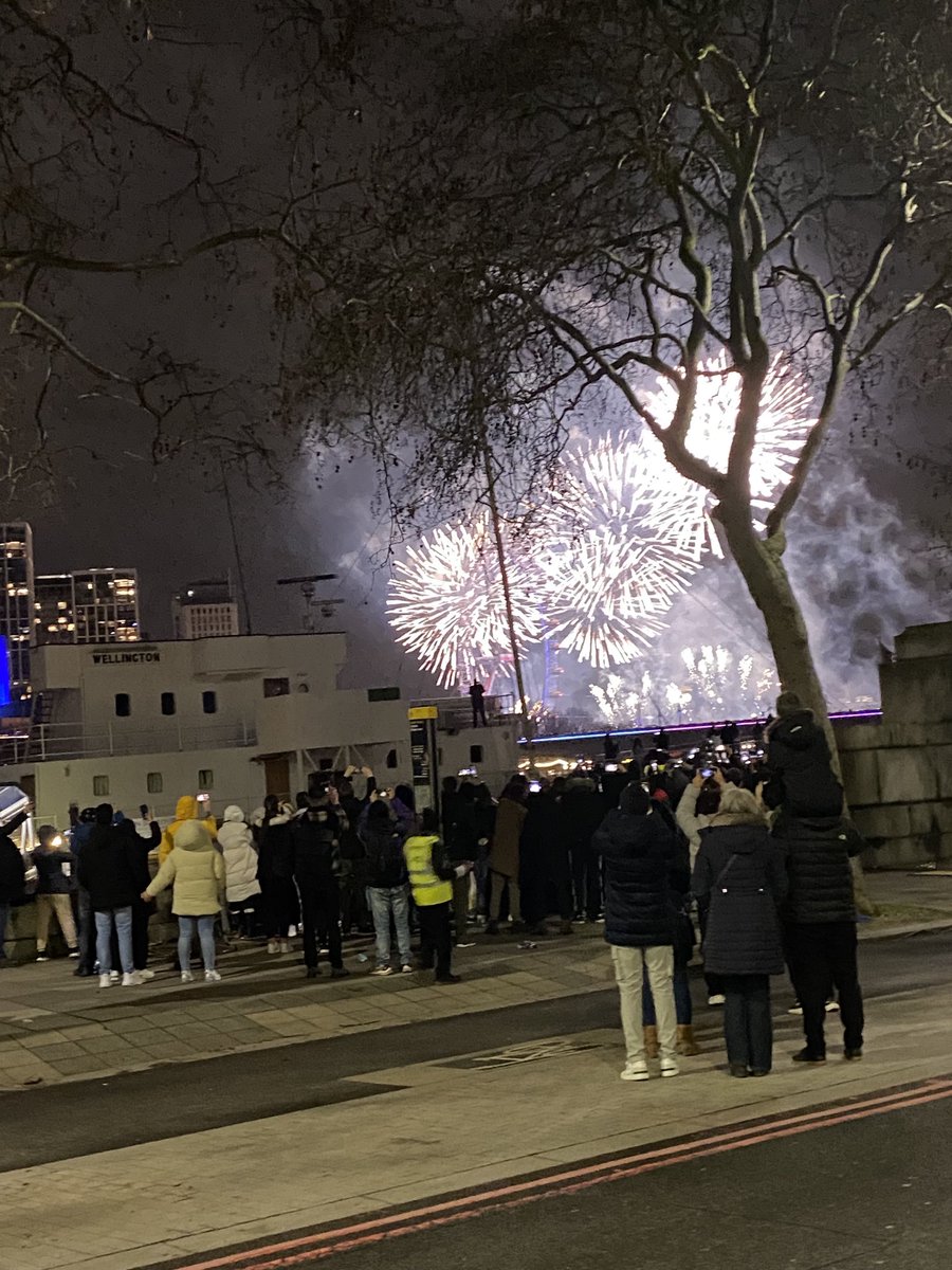 JFSimonson's tweet image. Happy New Year from London!