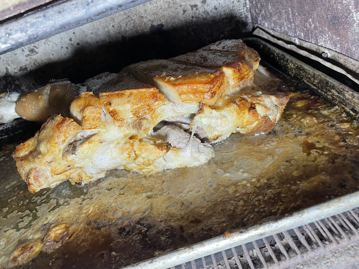 Teddy0269's tweet photo. @Yoss__Perdomo Yo la tire en grande dentro de lo que cabe claro pero el pollo pos está mejor no c porque https://t.co/VawHEQKlFq