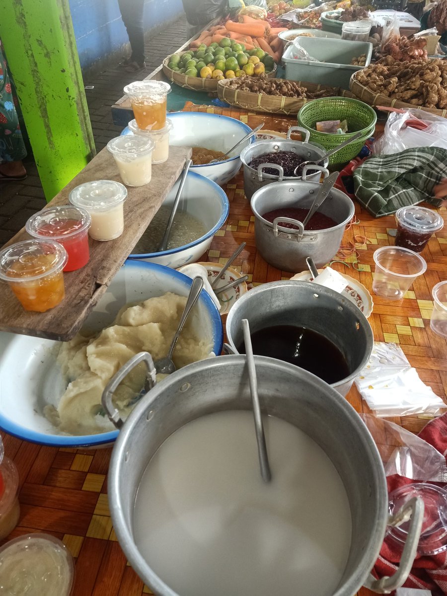 isuk² ng pasar cuman tuku jenang 🙃