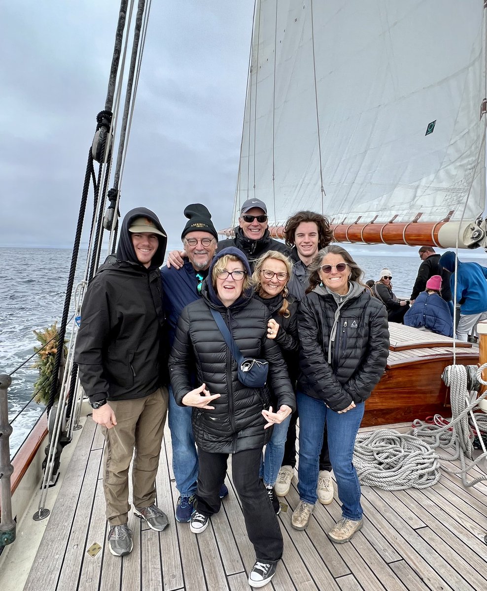 DrBevREmory's tweet photo. We adventured out on a sailboat for whale watching but the pod of short beaked common dolphins were not going to be outdone today! #nextlevelsailing
Happy New Year๐๐๐ https://t.co/Cs0c04wdov
