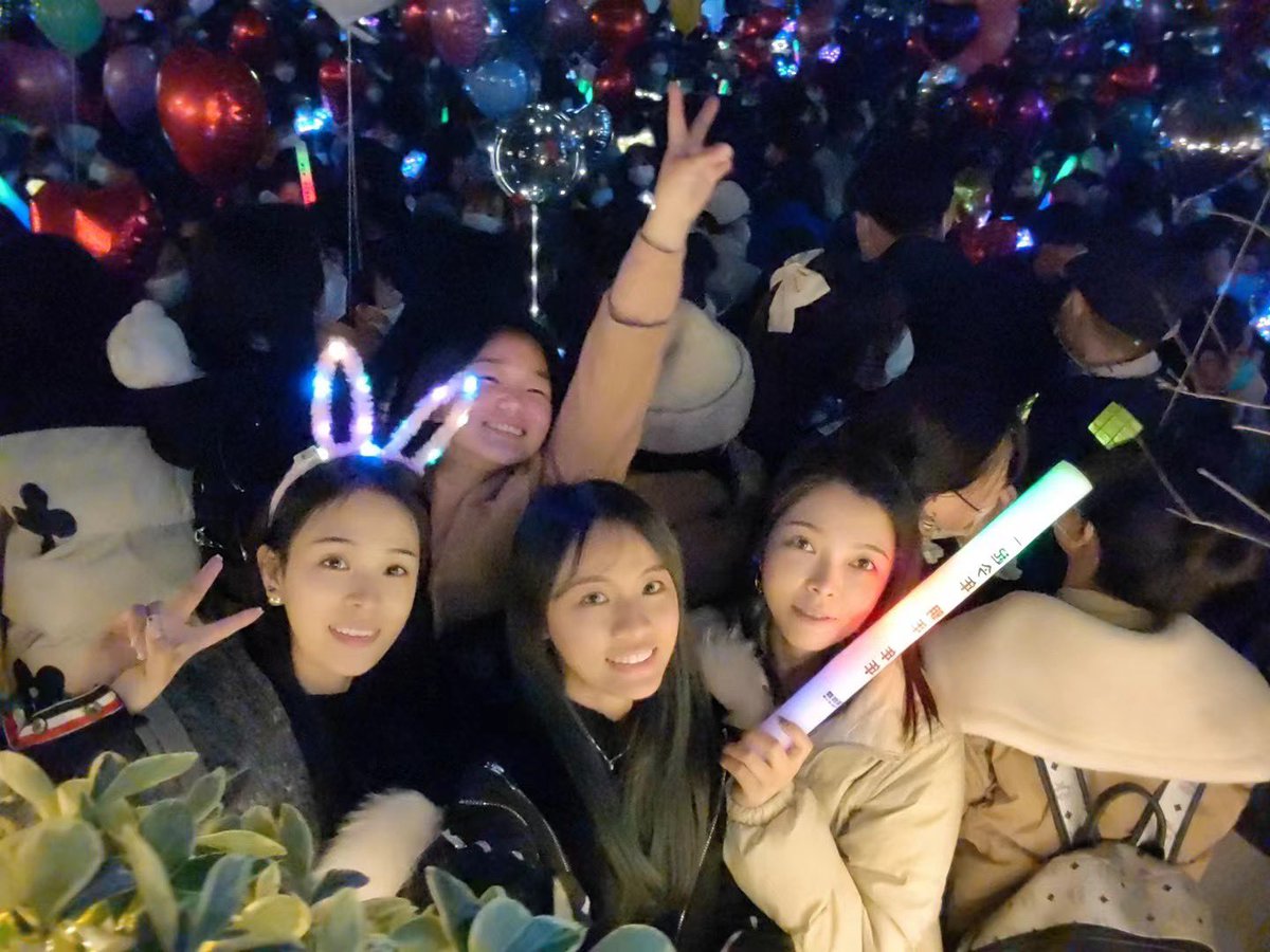 richbeidh's tweet photo. 新年快乐 https://t.co/bEWjyBiFYp