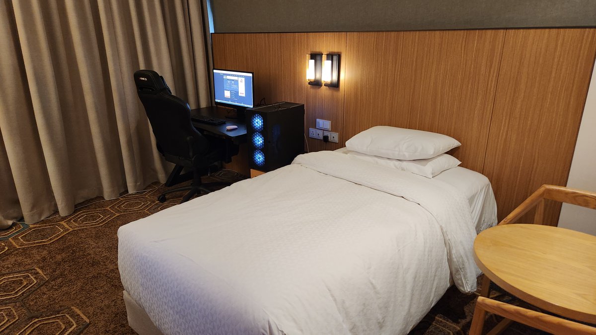 I prepared bootcamp options for player and streamers
- High spec PC, i9-12900K+3700RTX+240hz
- High quality Hotel
- Efficient cost Hotel
- Cheap Home Stay ( Good Apartment )
If you find KR bootcamp options, DM or email plz