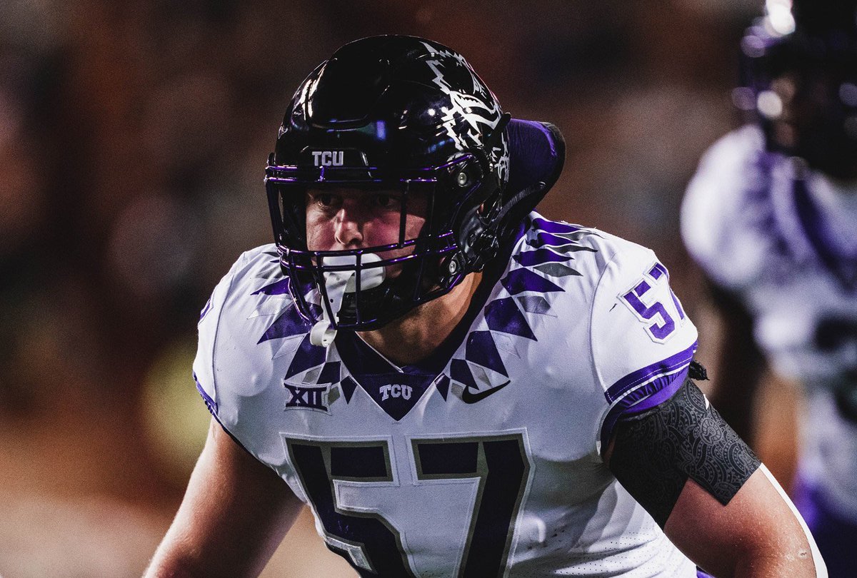 QO_FOOTBALL's tweet photo. This guy is going to play for the college football National Championship !!!! #TCU #QOpride https://t.co/djUZgRjAEC