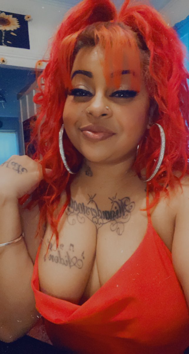 MAiden4910's tweet photo. 💙👅💦🥵 https://t.co/34qCDgCAwK