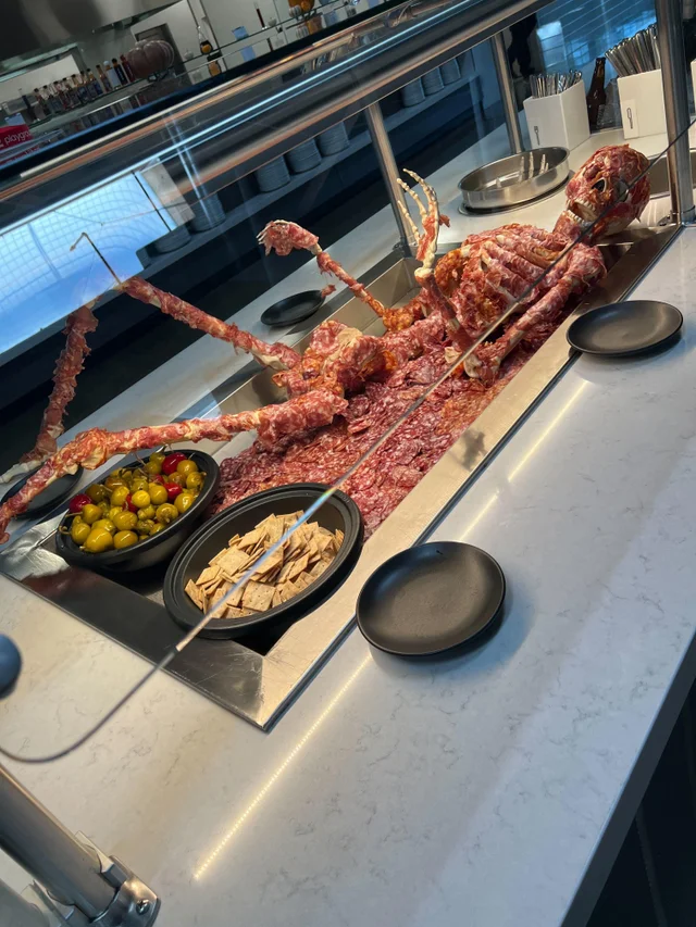 messedupfoods's tweet photo. charcuterie spread https://t.co/m3FMapvQqK