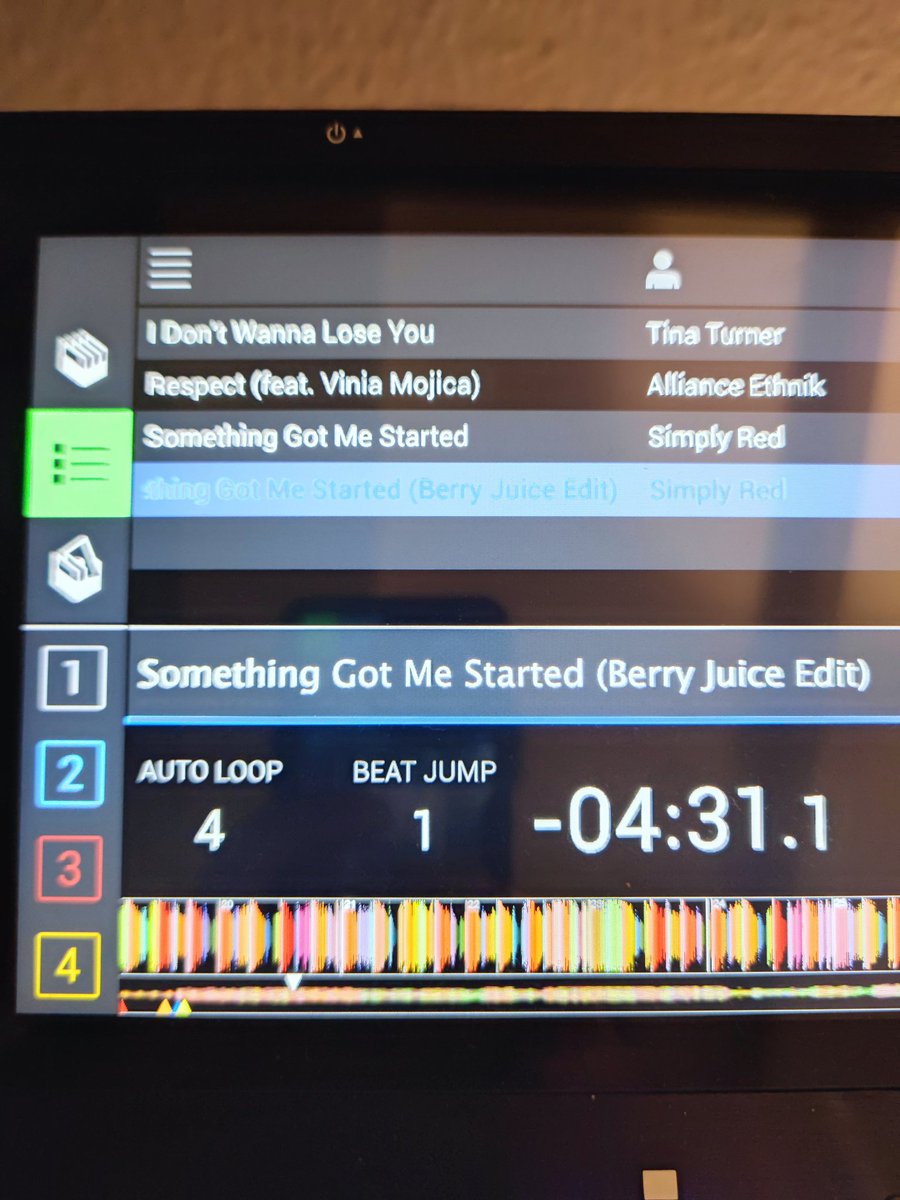 Frohes Neues <a href="/dachswaldxpress/">DWE</a> <a href="/0711jmo2/">JMO2</a> @Neckarstar