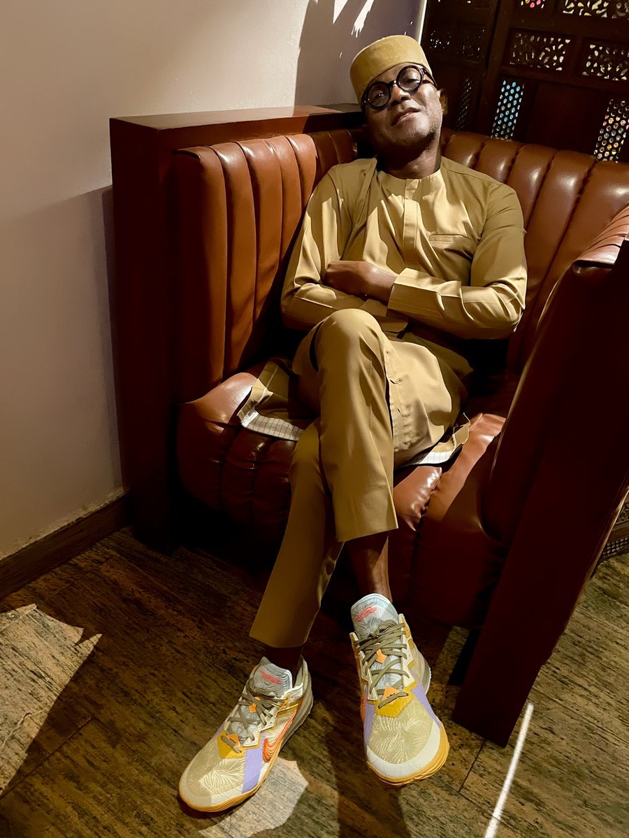 StanMukoro's tweet photo. So grateful for the kicks @MIMIPLANGE. What a surprise and honor. 

Thank You. 🙏🏾❤️ 

MIMI x NIKE x LEBRON @nikestore @KingJames https://t.co/nSHIDhlmuI