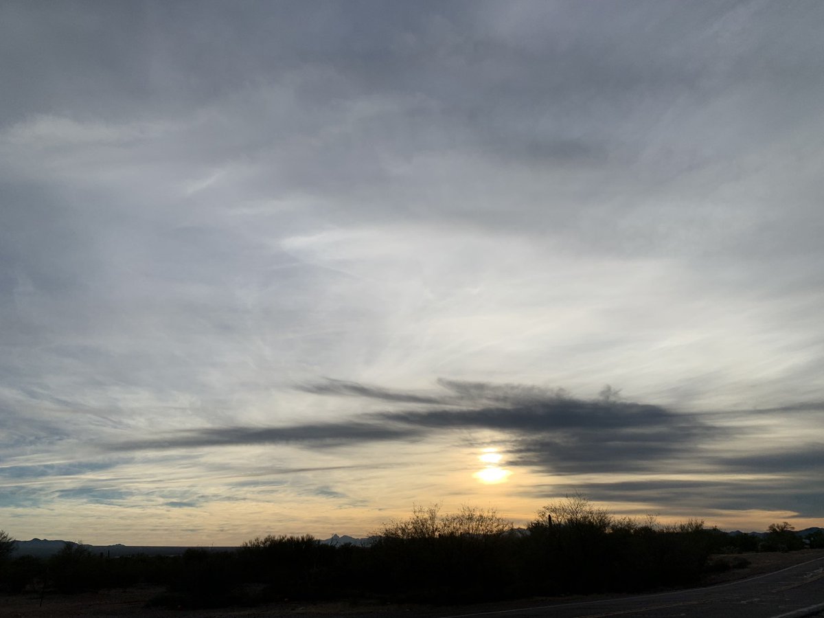 j.♡︎ tweet media