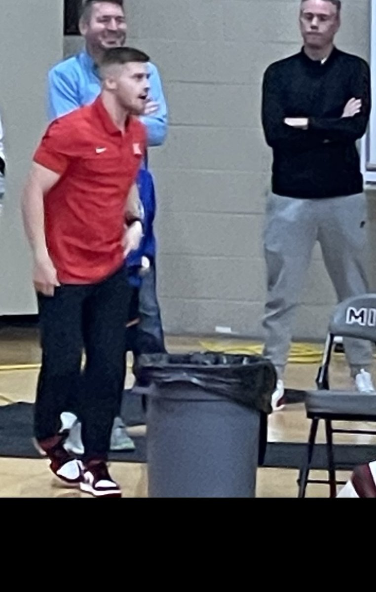 Premier_Hoops's tweet photo. Toughness, drive, ability to motivate and without question an amazing knowledge of the game, not to mention his shoe game…Kirkwood basketball has a superstar in @SamBriscoe3. Congrats on your latest win! https://t.co/g8zPwizVs9