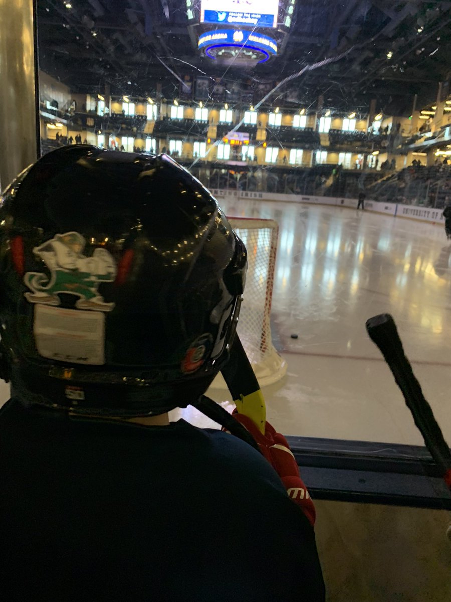 RyanWellner's tweet image. Special night seeing this guy on the big boy ice before @NDHockey play @AlaskaNanooks