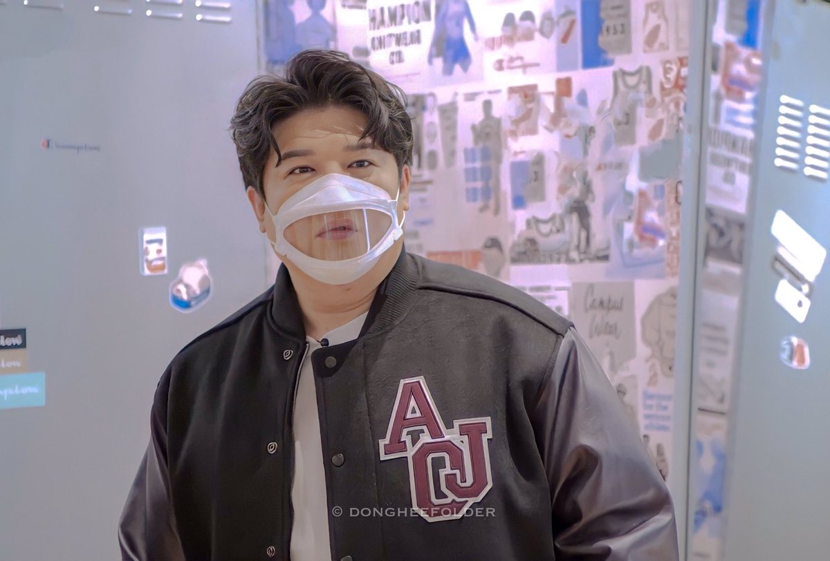 dongheefolder's tweet photo. [CLOSE]

#SHINDONG #SUPERJUNIOR 

NAHH IM KIDDING HAHAHA CONGRATULATION!! IM SO HAPPY FOR YOU🥰 TAKE CARE OF HER AND YOURSELF, YEAH? @ShinsFriends 💙💙 https://t.co/Nc6skTYQgP